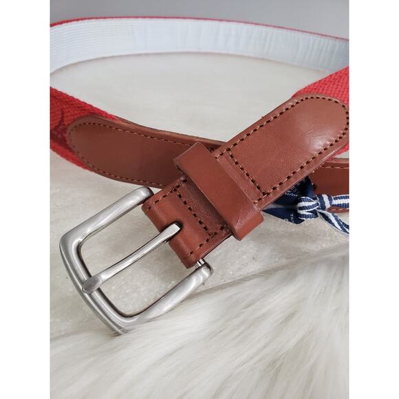 NEW SZ 30 Vineyard Vines Jetty Red Cotton Leather EMB ICON Canvas Club sailboat - Picture 2 of 5